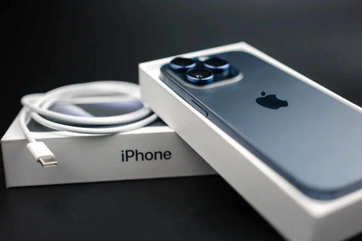 Ładowanie baterii w iPhone 17